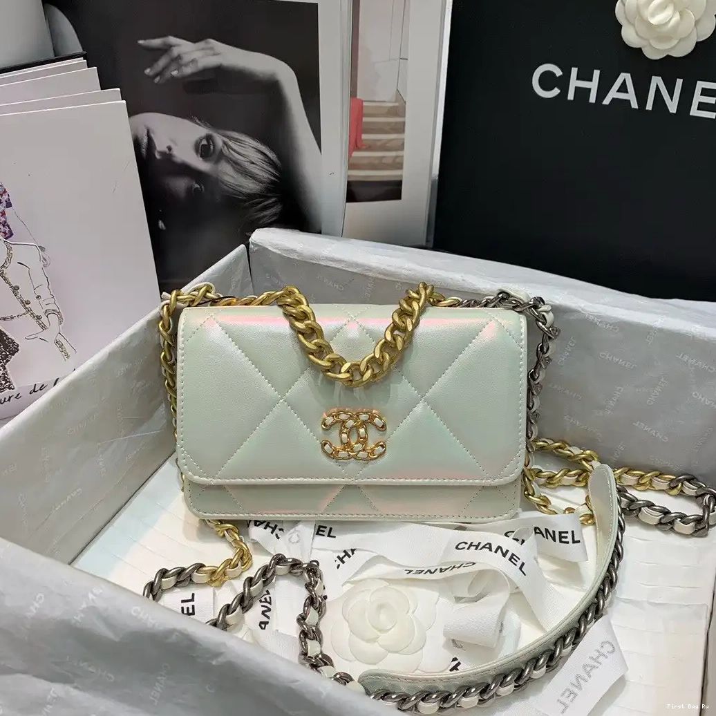 Firstbag Ru WALLET CHAIN CHANEL19 ON 0519